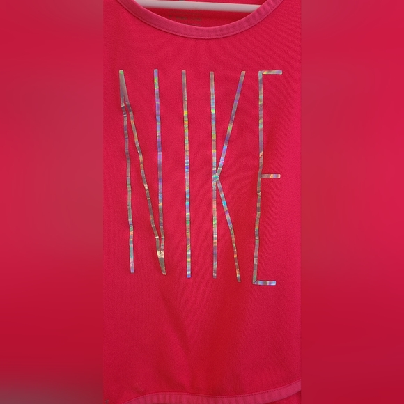 3t Nike dri-fit top - Picture 3 of 3